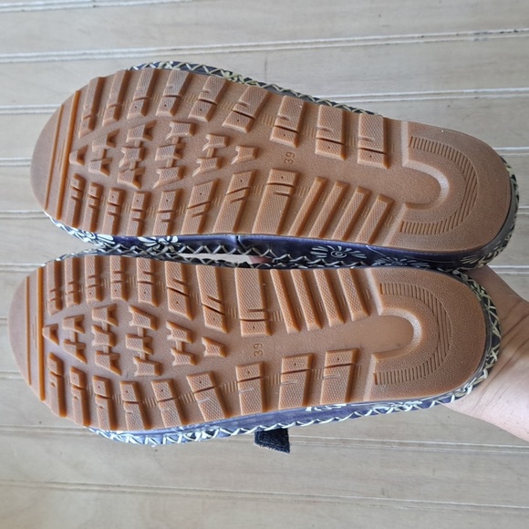 Spring Step Florentina Floral Leather Adjustable Strap Comfort Wedge Sandal - Picture 9 of 15